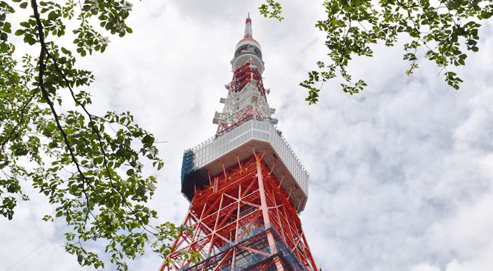 登山サークル 東京タワーを登る 芳和システムデザイン